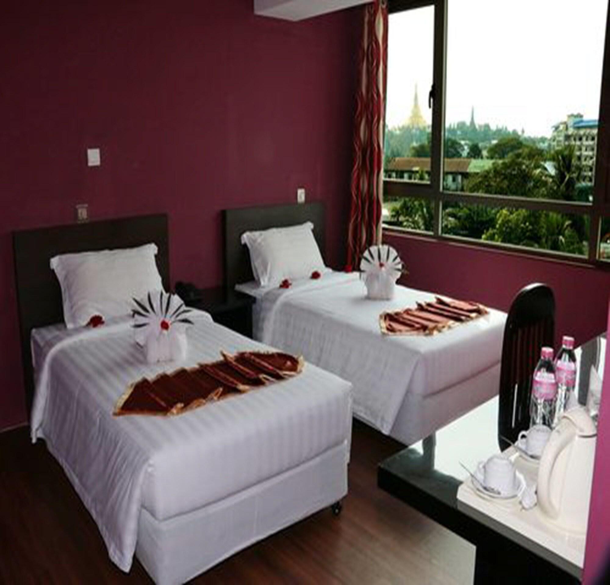 Beauty Land Hotel Yangon Exterior photo
