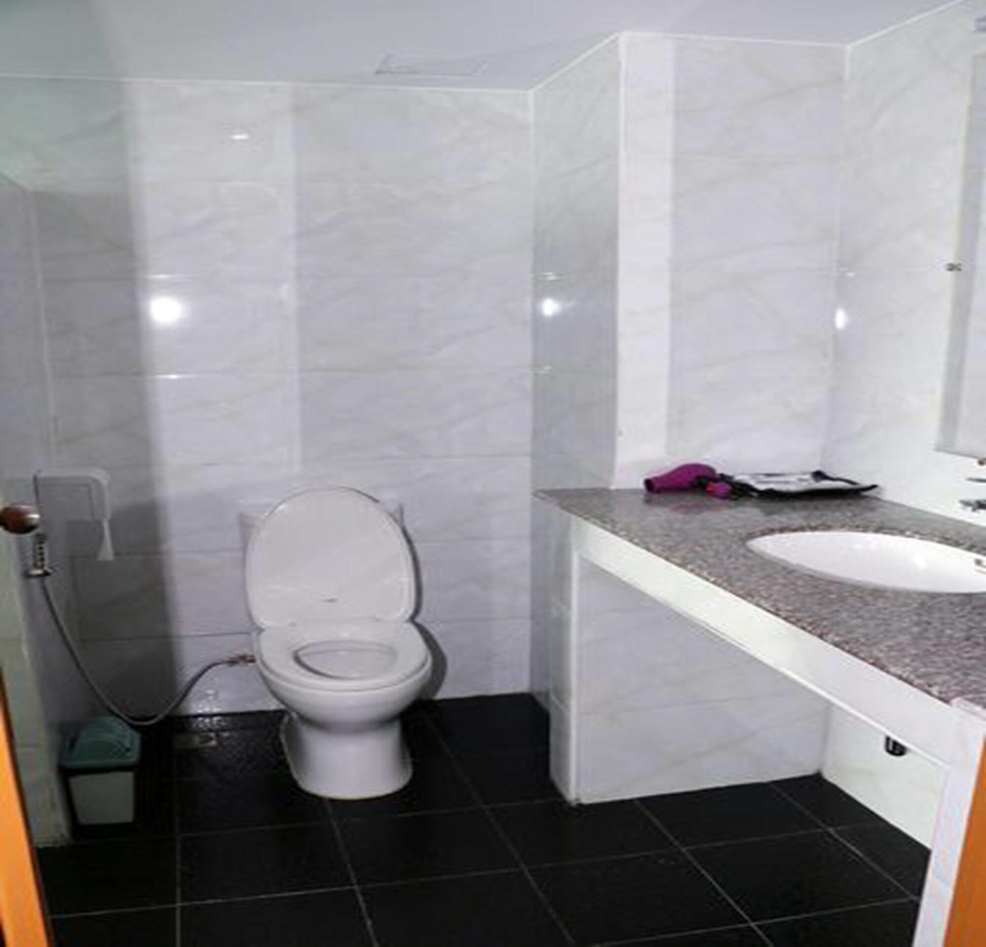 Beauty Land Hotel Yangon Exterior photo