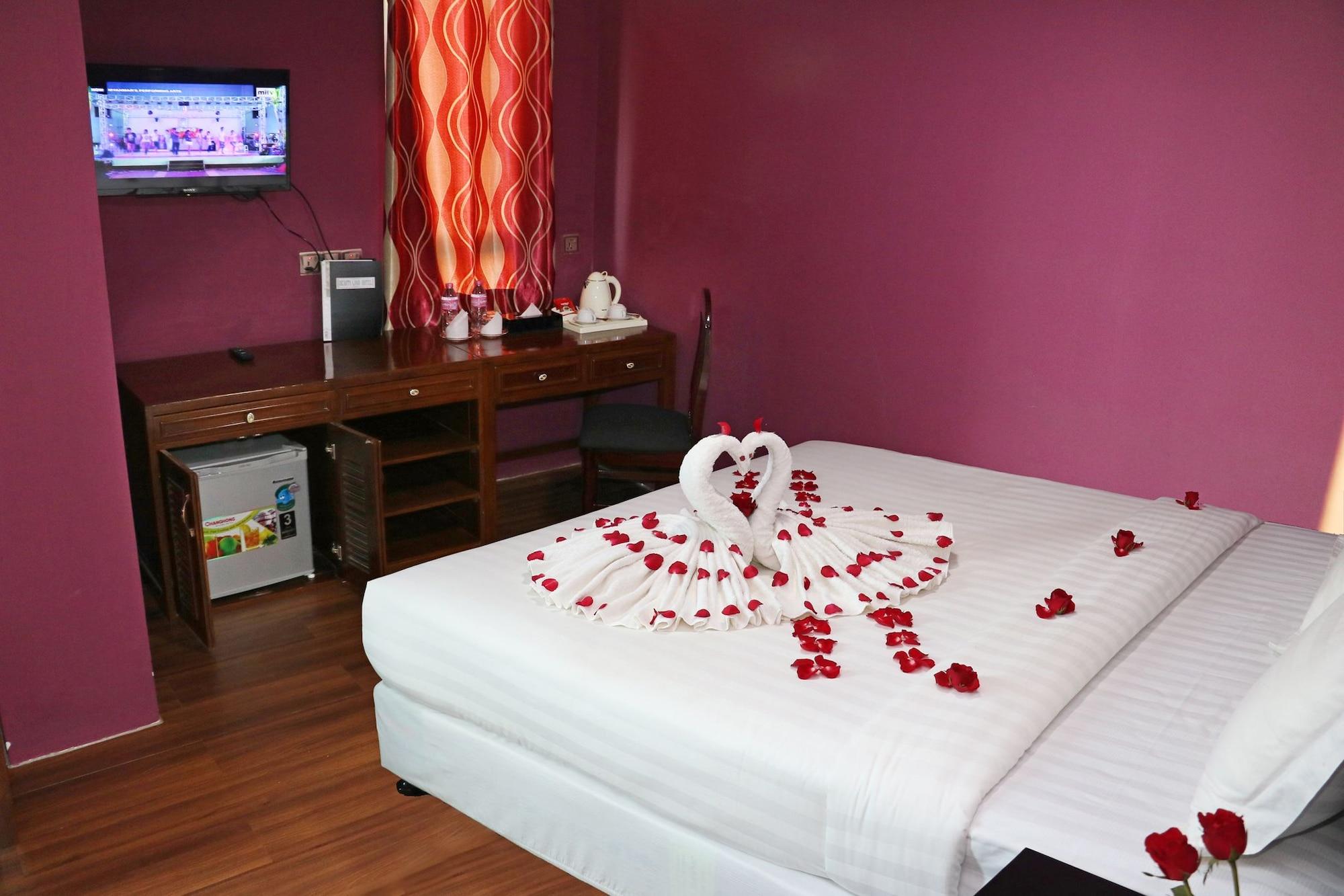 Beauty Land Hotel Yangon Exterior photo