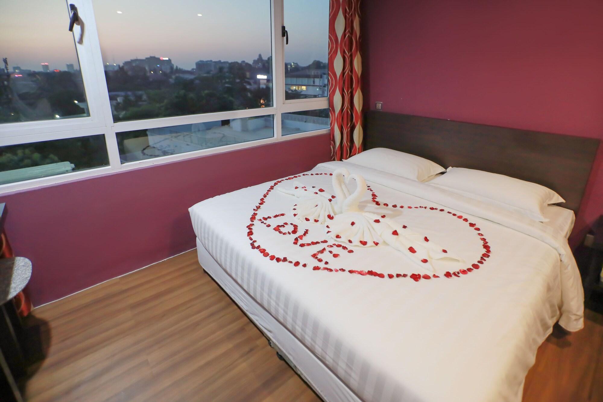 Beauty Land Hotel Yangon Exterior photo