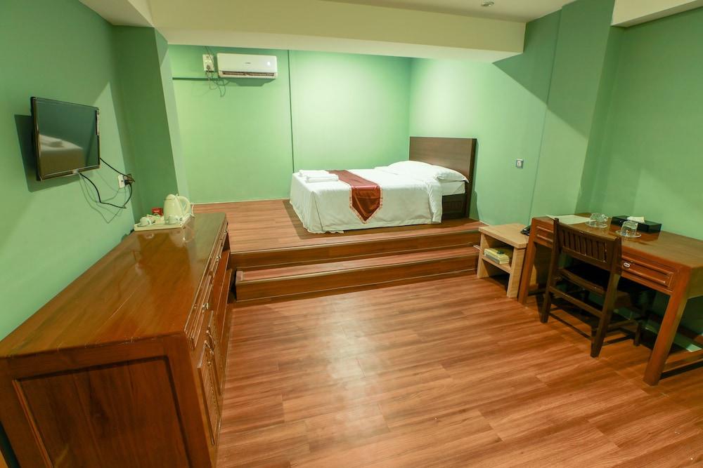 Beauty Land Hotel Yangon Exterior photo