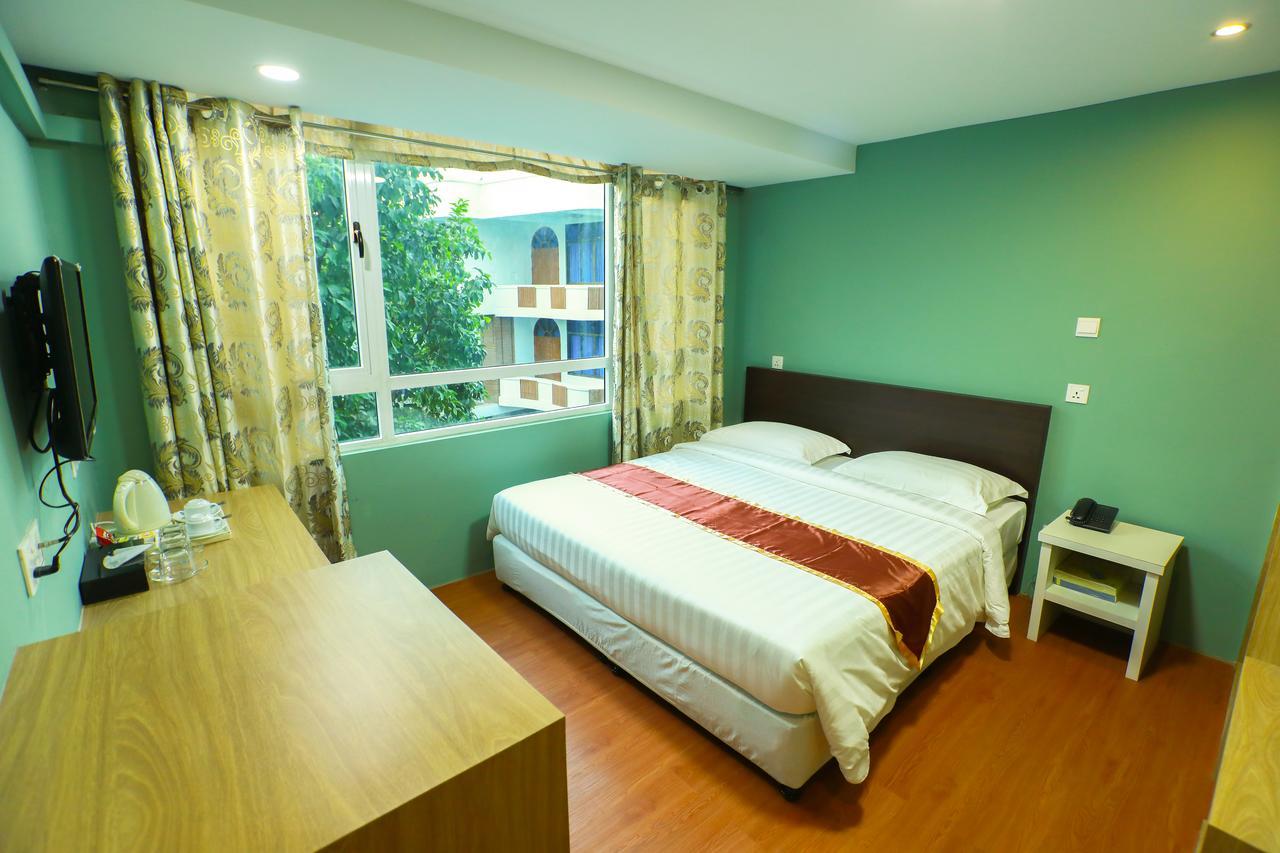 Beauty Land Hotel Yangon Exterior photo